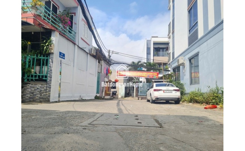 Mặt tiền Đinh Thị Hòa, gần Phạm Văn Đông, sát biển Mỹ Khê, dt 86mr, ngang 6m, chỉ 6.7 tỷ TLCC
