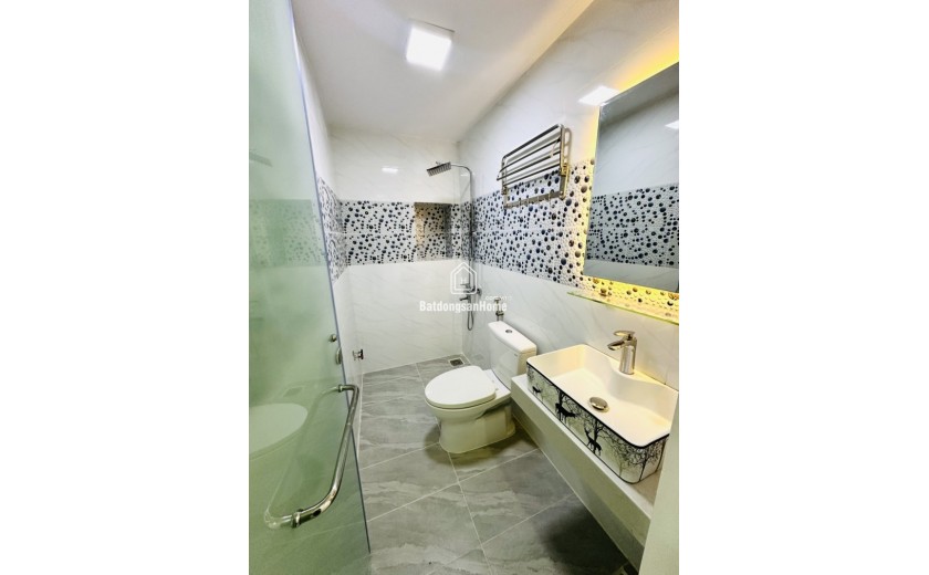 Bán nhà 5 tầng, 50m², 5PN, 6WC, 9.1 tỷ, Nguyễn Thượng Hiền, P.5, Bình Thạnh