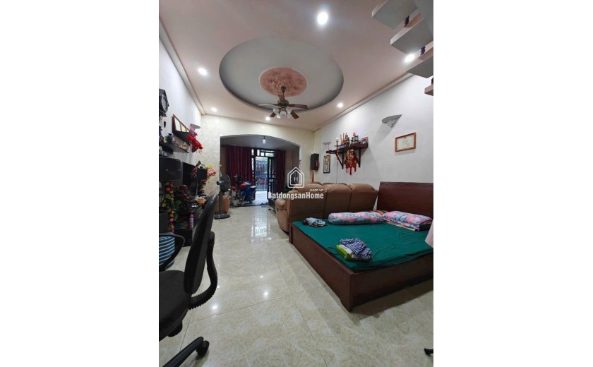 Bán nhà mặt phố Q.9, 77m², 7.4 tỷ, 3PN, sổ hồng