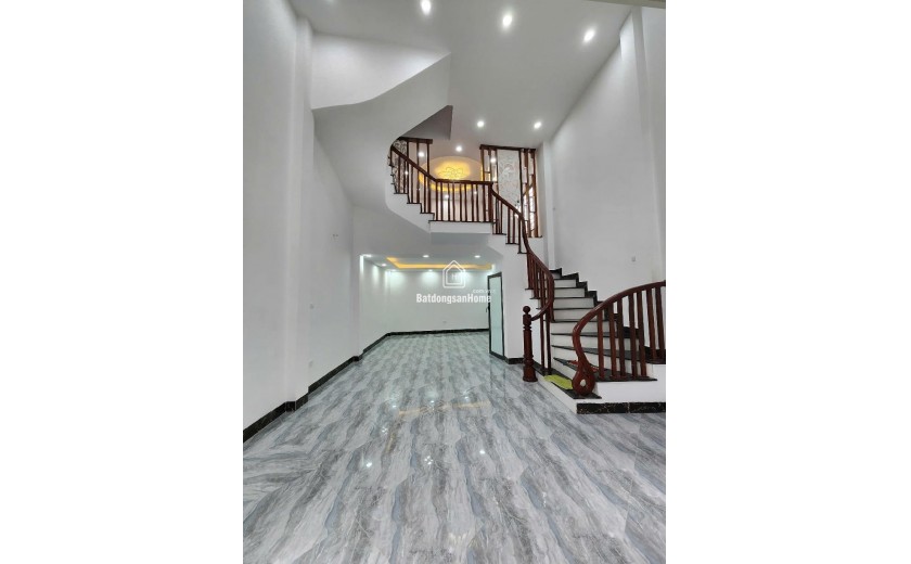 Bán nhà Hoàng Liệt Hoàng Mai 40m2 5 tầng ô tô vào nhà, KD đỉnh từ 5.8 tỉ 0844444453