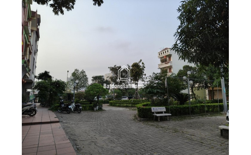 Căn góc - Khu phân lô Tái Định cư - mặt đường Tam Trinh. Nhà View Công Viên Mini, Hồ điều hòa. Giá 14,5 Tỷ