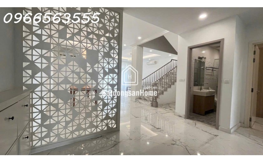 CHO THUÊ BIỆT THƯ LÂU ĐÀI CHATEAU - PHÚ MỸ HƯNG - NHÀ ĐẸP - GIÁ 4000$