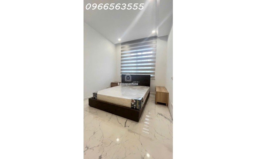 CHO THUÊ BIỆT THƯ LÂU ĐÀI CHATEAU - PHÚ MỸ HƯNG - NHÀ ĐẸP - GIÁ 4000$