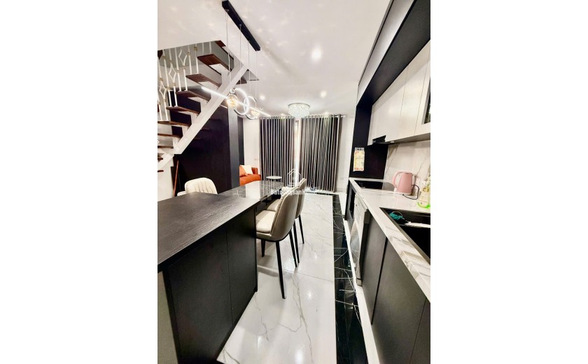 PHỐ NGUYỄN CAO  GIÁ NHỈNH 12 TỶ