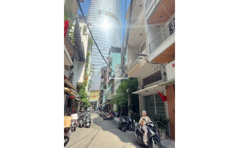 BÁN NHÀ 4 TẦNG SẴN DÒNG TIỀN 7.000$/THÁNG - MẶT TIỀN XE HƠI THÔNG HÀM NGHI & NGUYỄN HUỆ & HẢI TRIỀU, QUẬN 1 - DUY NHẤT NHÀ BÁN TẠI CUNG ĐƯỜNG VÀNG NÀY