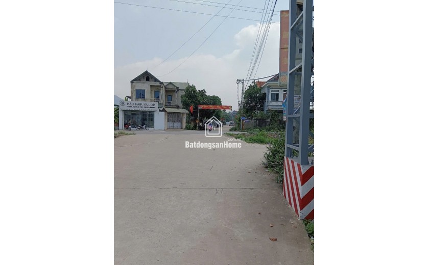 Bán Đất -Xã Hiền Ninh ( Sóc Sơn)- Trục Chính 84 M2- Full TC - 2,9 Tỷ