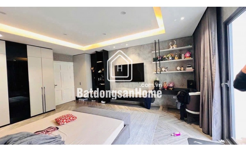 Bán nhà đẹp Ngọc Thuỵ- Lô góc- oto tránh- kinh doanh-thang máy -60m- mặt tiền rộng-nhỉnh 13 tỷ (thương lượng