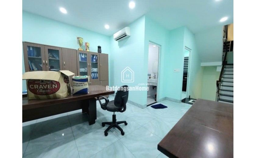Bán nhà 80m2, 4PN, 5WC, Quốc Lộ 13, Hiệp Bình Phước, Thủ Đức - 5.7 tỷ