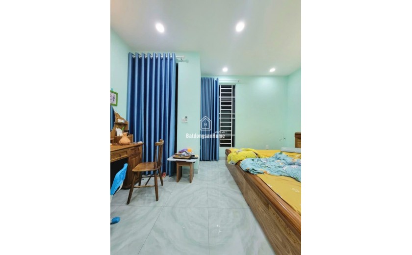Bán nhà 80m2, 4PN, 5WC, Quốc Lộ 13, Hiệp Bình Phước, Thủ Đức - 5.7 tỷ