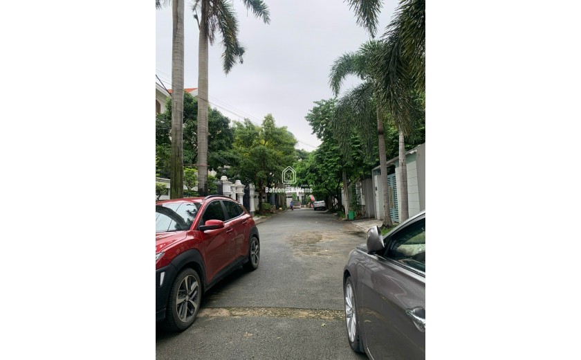 ban dat duong Giang Văn Minh, phường An Phú, Quận 2
- Diện tích: 13 x 20m, cn 260m2
-