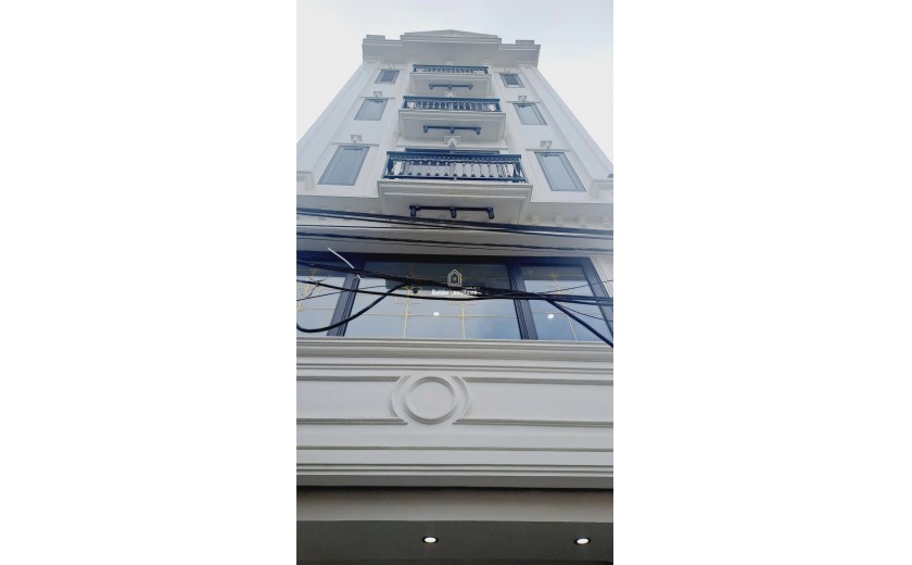 Bán nhà 5 tầng, 50m², 4PN, 3WC, ô tô 7 chỗ vào nhà - Thanh Trì - 7.3 tỷ - 0844444453