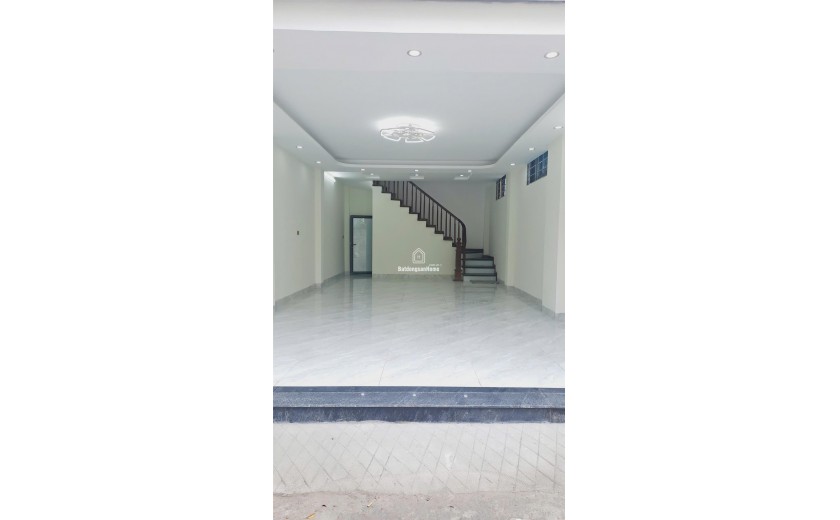 Bán nhà 5 tầng, 50m², 4PN, 3WC, ô tô 7 chỗ vào nhà - Thanh Trì - 7.3 tỷ - 0844444453