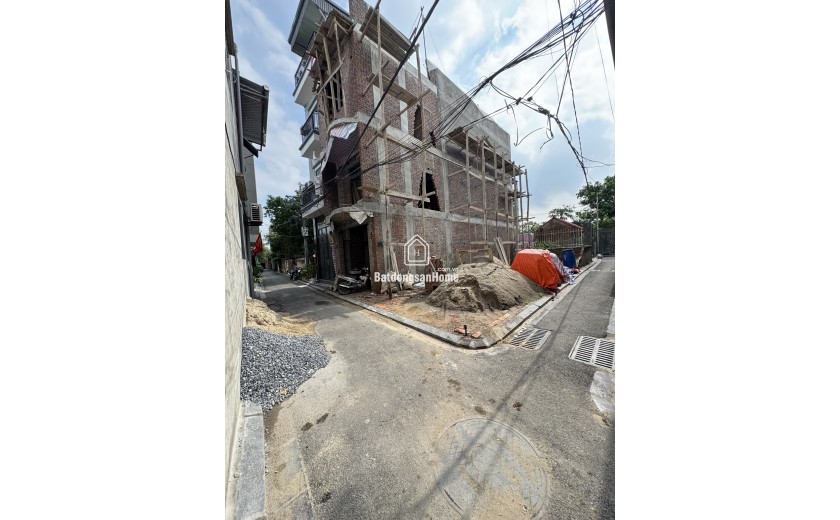 Lô Đất Đẹp - Giá Đầu Tư 
52m2 - Du Nội - Mai Lâm- Đông Anh -  4.65 Tỷ