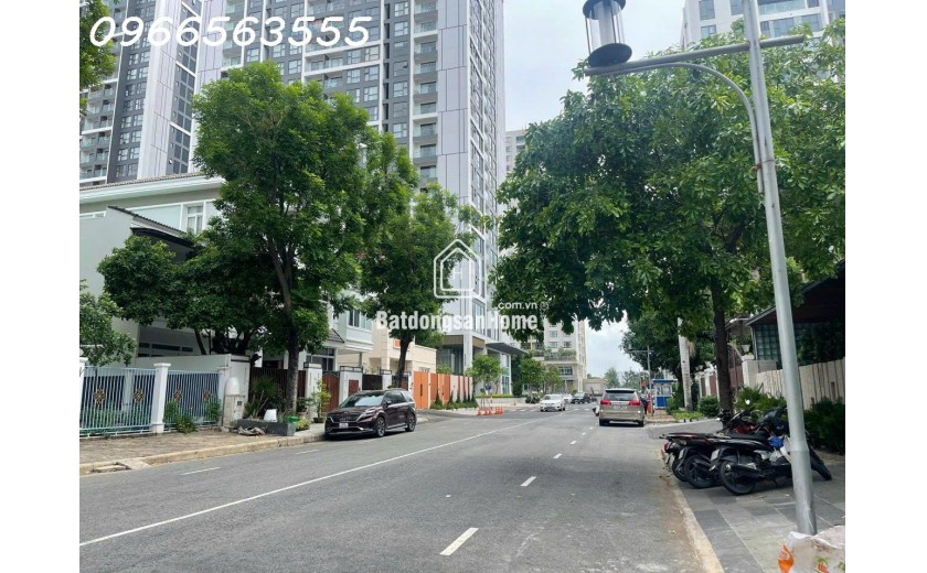 Cho thuê Biệt Thự Đơn Lập Khu Mỹ Văn-Phú Mỹ Hưng- Mặt tiền đường 18
