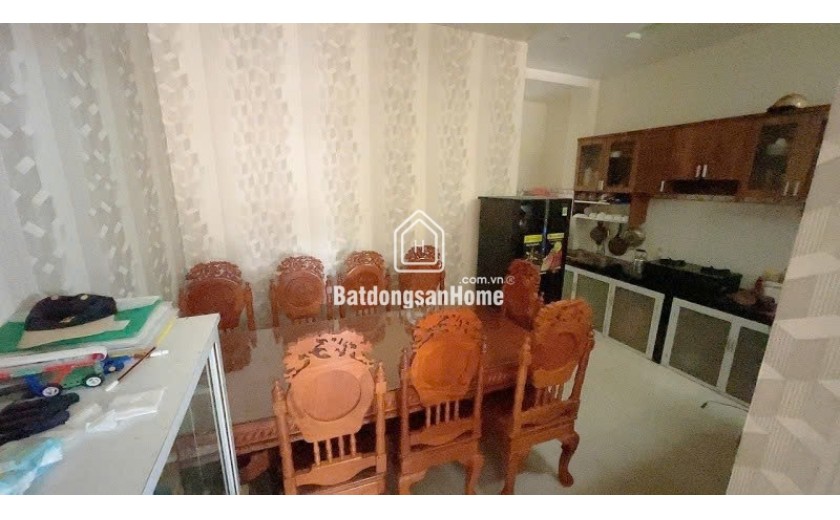 Bán nhà 82m², 3 tầng, 5PN, 5WC, Q.9, 7.15  tỷ, sổ hồng