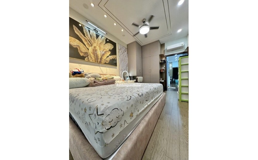 Bán nhà 67m², 4PN, 4WC, 9.8 tỷ, P.25, Bình Thạnh, sổ hồng