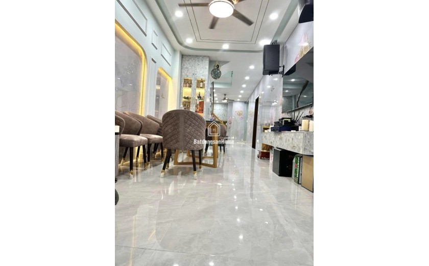Bán nhà 67m², 4PN, 4WC, 9.8 tỷ, P.25, Bình Thạnh, sổ hồng