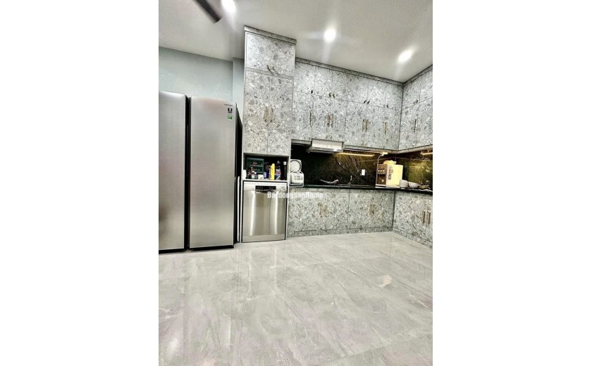 Bán nhà 67m², 4PN, 4WC, 9.8 tỷ, P.25, Bình Thạnh, sổ hồng