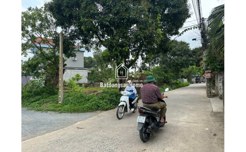 CC cần bán DT 89,8m full thổ cư mặt đường KD bất chấp đường 2 ô tô tránh