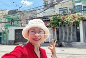 BÁN CHDV NGANG LỚN HIẾM 6,6M * 16M - MẶT TIỀN XE HƠI ĐẬU CỬA - KHU VIP NHÀ THỜ XÓM CHIẾU & TÔN THẤT THUYẾT, QUẬN 4
