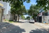 bán nhà MT  đường số 9, An Phú Vista
- Diện tích: 175,5m2
- Kết cấu: C4
- Hướng: tây bắc
- Giá bán: 32 tỷ