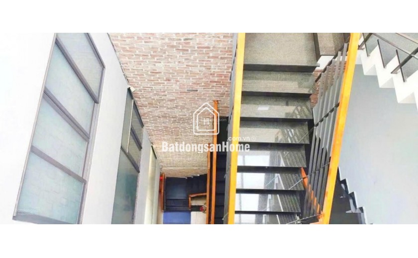 Ngộp bank! Bán nhà Bùi Đình Túy - Đinh Bộ Lĩnh - Thông số 4,2x17m - Hẻm thông 10m - Sát mặt tiền
