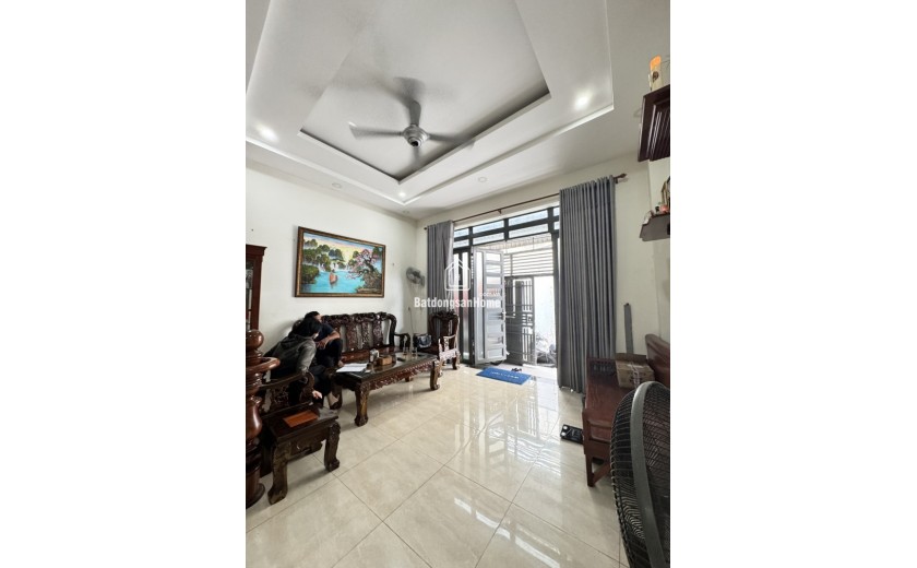 Bán nhà mặt tiền Đường số 52, Hiệp Bình Chánh, Thủ Đức – 3 tầng, giá 7.1 tỷ