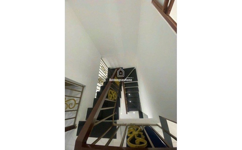 Bán nhà 2 tầng, 42m², 2PN, 2WC, Linh Tây, Thủ Đức, 3.3 tỷ