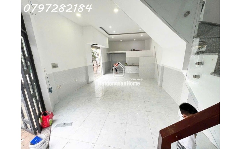 Bán nhà 2tầng ngay Lã Xuân Oai, DT 56m2, căn góc 2 mặt hẻm xe hơi thông 8m Long Trường, TP Thủ Đức