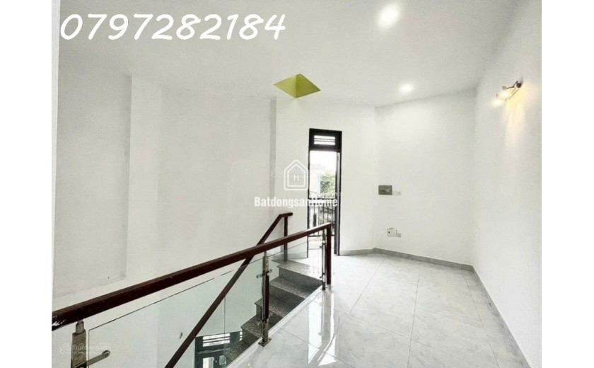 BÁN NHÀ  2 TẦNG - CĂN GỐC 2 MẶT TIỀN NGAY LÃ OAI - DT 55M2 LONG TRƯỜNG-  QUẬN 9
