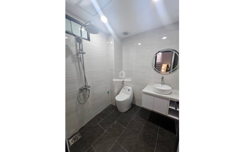 DUY NHẤT 1 CĂN NHÀ MỚI PHỐ VÂN HỒ 3  HAI BÀ TRƯNG  NGÕ 3 GÁC, CÁCH Ô TÔ 50M  GẦN NHIỀU TIỆN ÍCH