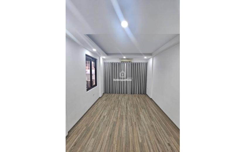 DUY NHẤT 1 CĂN NHÀ MỚI PHỐ VÂN HỒ 3  HAI BÀ TRƯNG  NGÕ 3 GÁC, CÁCH Ô TÔ 50M  GẦN NHIỀU TIỆN ÍCH