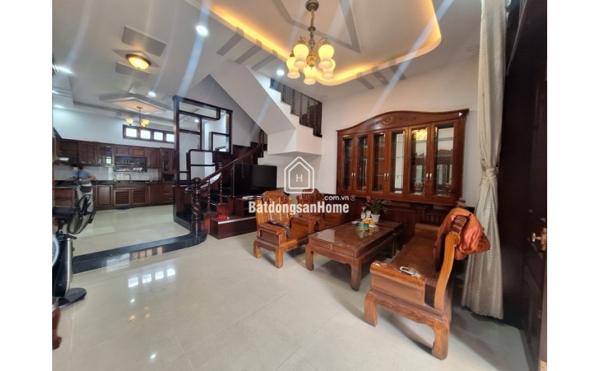 Bán nhà 60m², 4PN, 4WC, 7.35  tỷ, Q.9, Đỗ Xuân Hợp