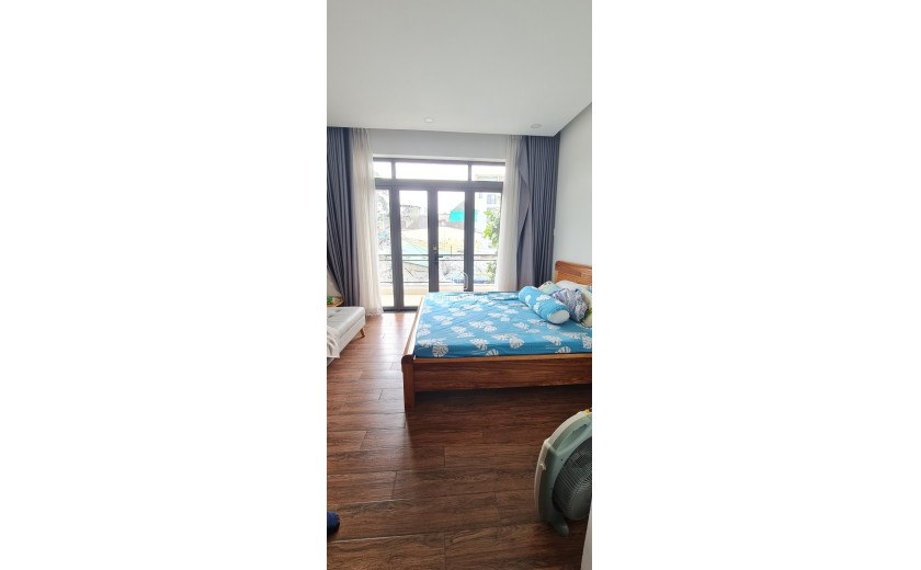 Bán nhà 92m² 2 tầng, 5PN, 3WC, Q.9, 7.15  tỷ, sổ hồng
