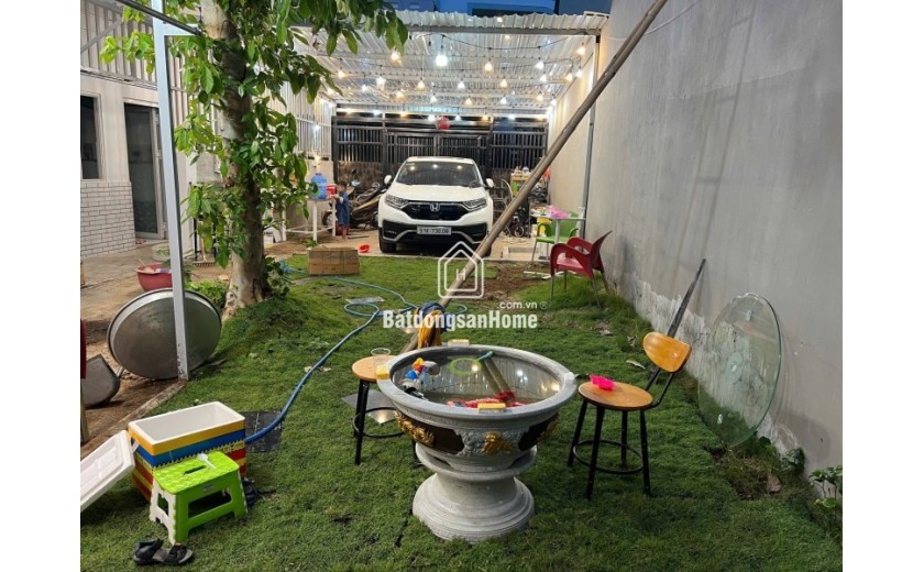 Bán nhà 92m² 2 tầng, 5PN, 3WC, Q.9, 7.15  tỷ, sổ hồng