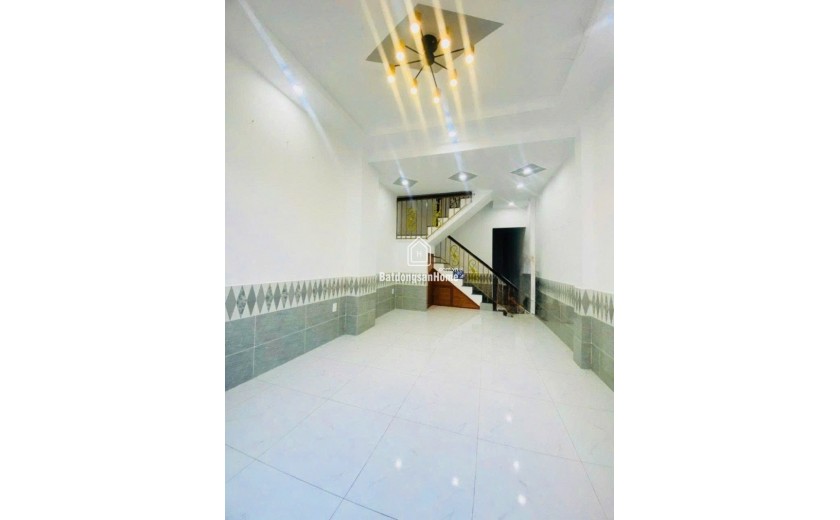 Bán nhà 2 tầng, 42m², 2PN, 2WC, Linh Tây, Thủ Đức, 3.3 tỷ
