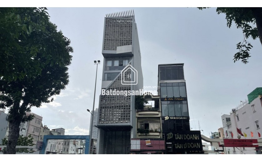 CHO THUÊ NHÀ MẶT PHỐ 3/2, Q.10, 8 TẦNG, 800 M2, 170TR/THÁNG