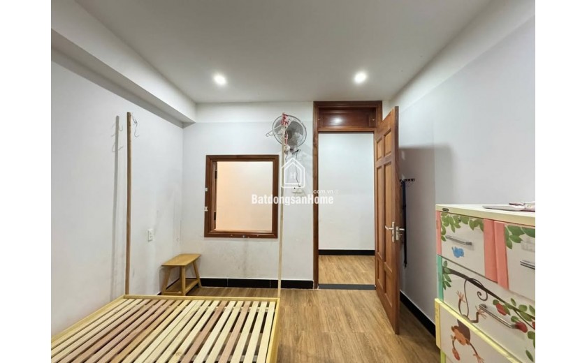 GẤP BÁN - NGÃ TƯ PHÚ NHUẬN - PHAN ĐÌNH PHÙNG - HXH 7M- 55M2 - 4 TẦNG - 5 PN - SỔ A4- 8,X