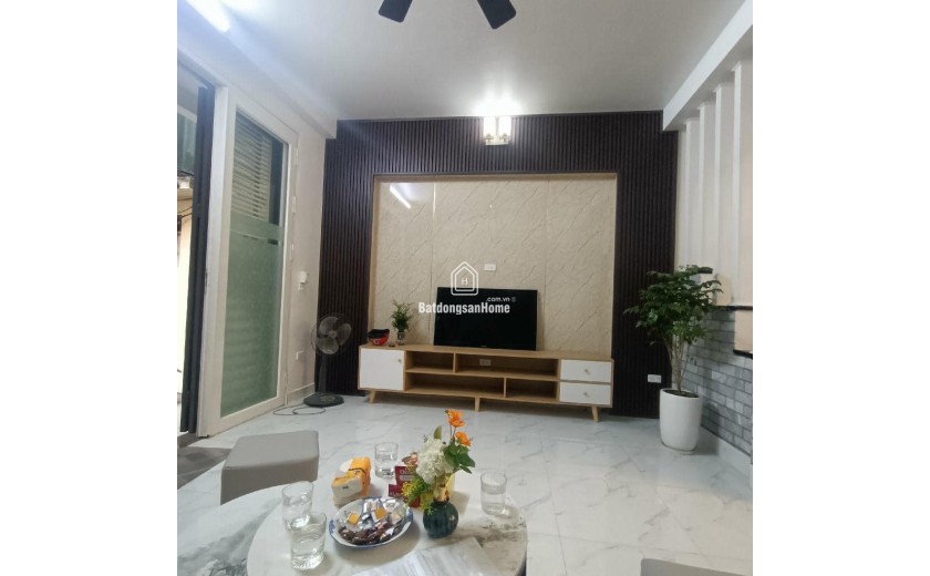 BÁN NHÀ MỸ ĐÌNH – NAM TỪ LIÊM, CÁCH 1 NHÀ RA MẶT PHỐ - Ô TÔ ĐỖ SÁT – NHÀ ĐẸP, 40M2 5 TẦNG NHỈNH 8 TỶ