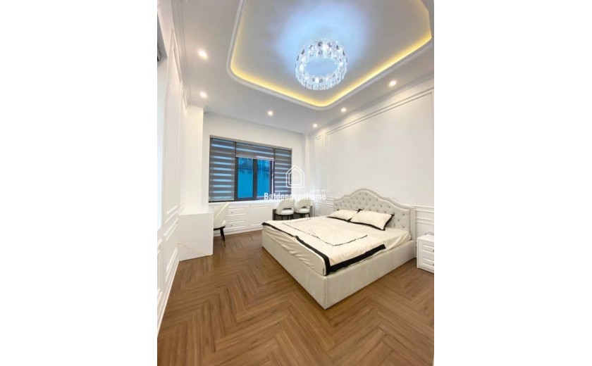 BAN NHÀ NGỌC THỤY, LONG BIÊN 50M - 7 TẦNG - THANG MÁY - full Nội Thất xịn nhập khẩu - Gara ô tô