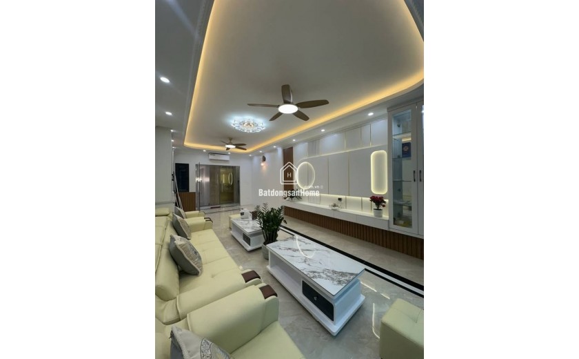 BAN NHÀ NGỌC THỤY, LONG BIÊN 50M - 7 TẦNG - THANG MÁY - full Nội Thất xịn nhập khẩu - Gara ô tô
