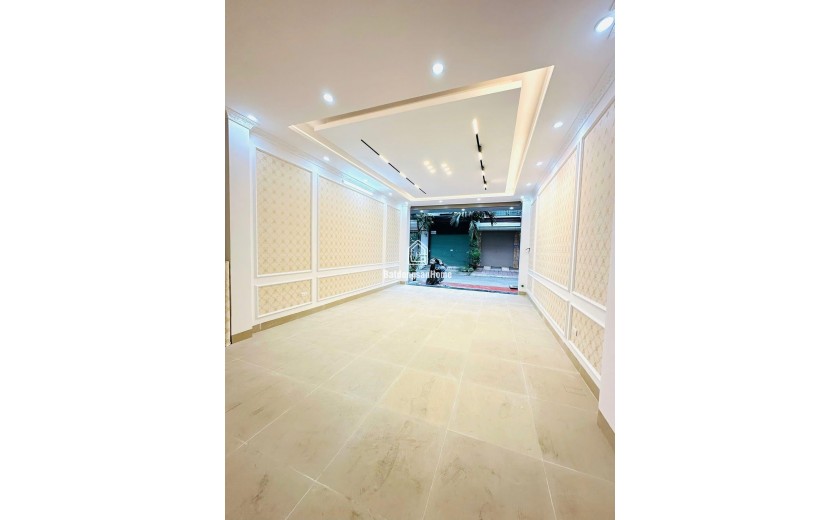 Bán nhà  VÕNG THỊ -  otô -thang máy -– kinh doanh - ở ngay 80m 6 tầng 26.3 tỷ