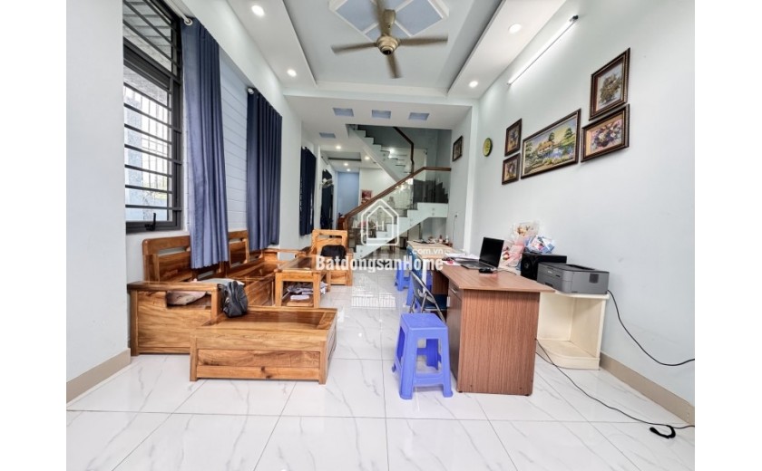 Bán nhà 3 tầng, 81m², 4PN, 4WC, Linh Đông, Thủ Đức - 7.6 tỷ