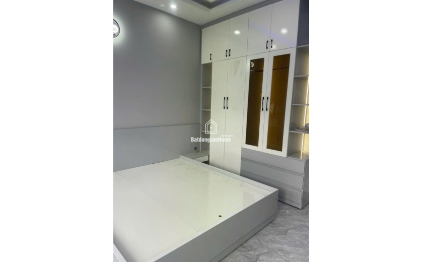 Bán nhà 64m2, 3 tầng, 4PN, 3WC, Q.9, 7.15  tỷ, sổ hồng