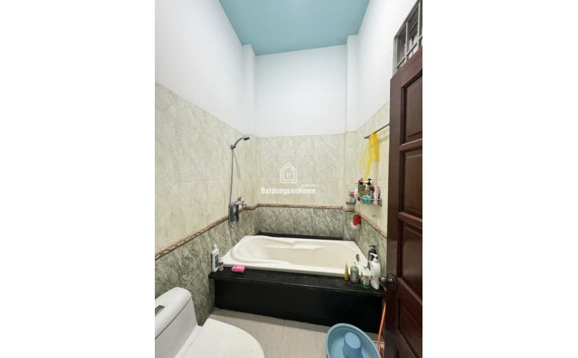 Bán nhà 72m², 6PN, 4WC, 4 tầng, Linh Trung, Thủ Đức - 8.9 tỷ