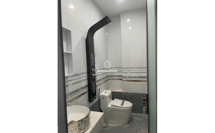 Bán nhà 64m2, 3 tầng, 4PN, 3WC, Q.9, 7.15  tỷ, sổ hồng