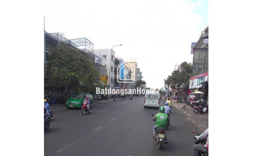 BÁN NHÀ NƠ TRANG LONG - HXH - 40M2 - (4.2X8 )- 3 TẦNG - 4 PN - PHÙ HỢP Ở GĐ LỚN - CẢI TẠO CHDV - CHỈ 5.6 TỶ