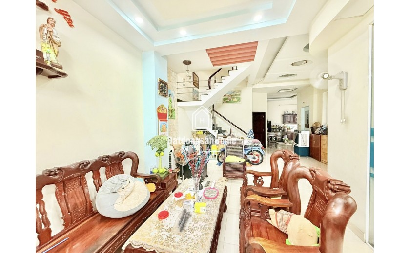 Bán Nhà 108m² Mặt tiền Âu Cơ Đường16m, 6PN, Tân Phú, 9.4 tỷ