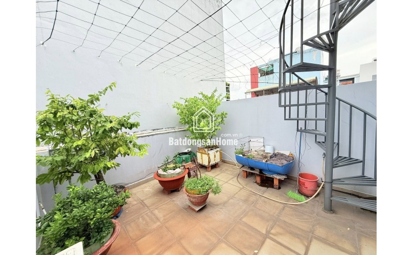 Bán Nhà 108m² Mặt tiền Âu Cơ Đường16m, 6PN, Tân Phú, 9.4 tỷ