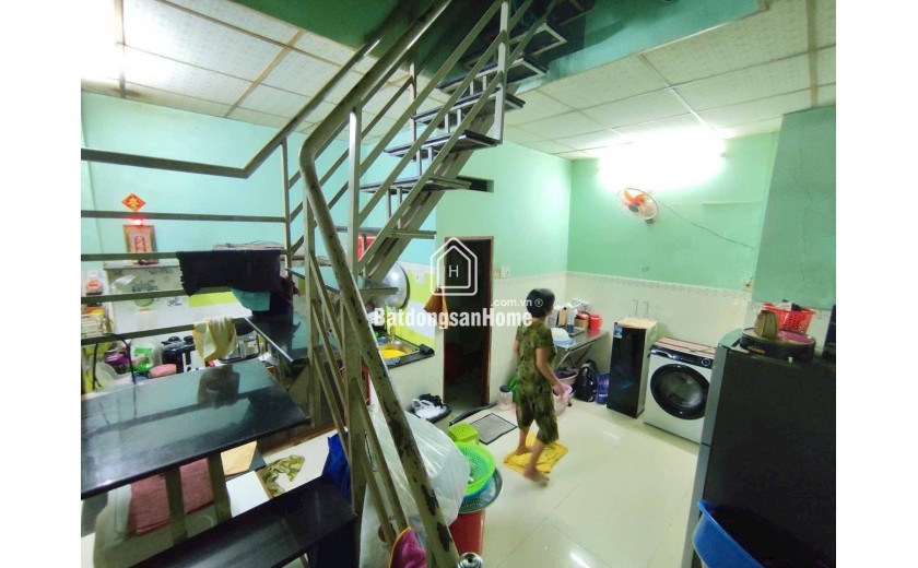 Bán nhà riêng DT 65m2, Hẻm xe tải Đường Hòa Bình, Quận Tân Phú